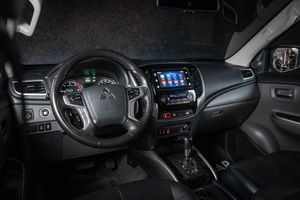 Mitsubishi L200 bild 17