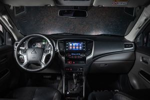 Mitsubishi L200 bild 23