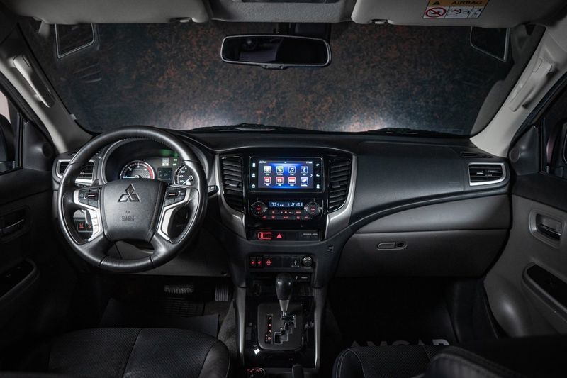 Mitsubishi L200 bild 23