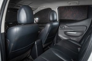 Mitsubishi L200 bild 29