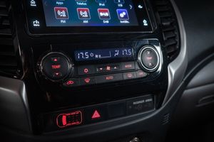 Mitsubishi L200 bild 22
