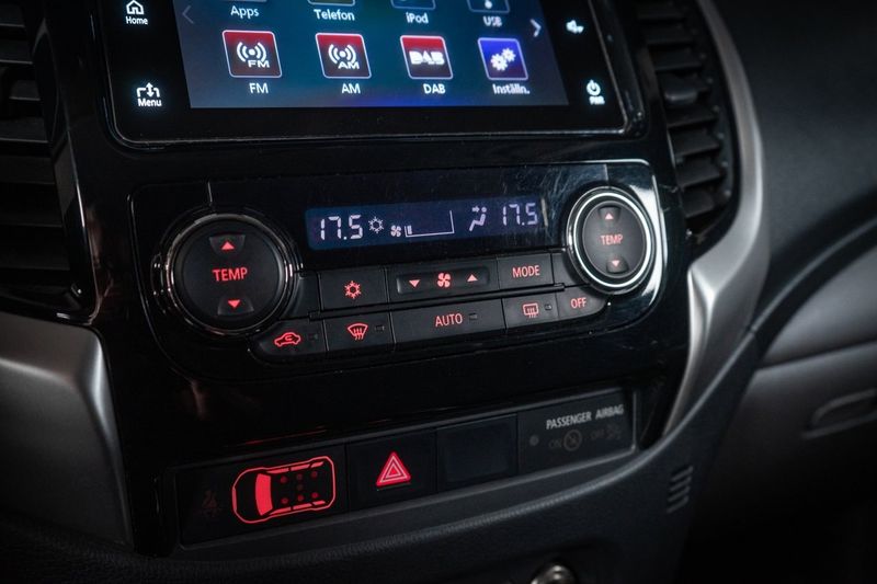 Mitsubishi L200 bild 22