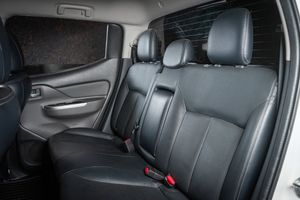 Mitsubishi L200 bild 30