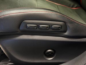 Mercedes CLA45 AMG bild 12