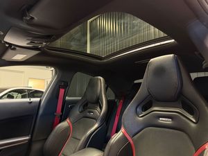 Mercedes CLA45 AMG bild 13