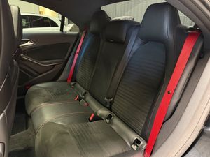 Mercedes CLA45 AMG bild 14