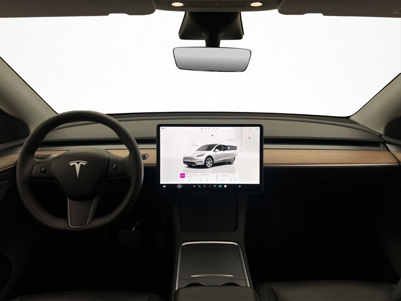 Tesla Model Y bild 15