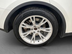 Tesla Model Y bild 30