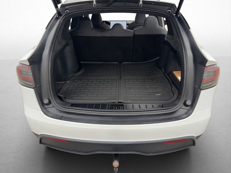 Tesla Model X bild 15