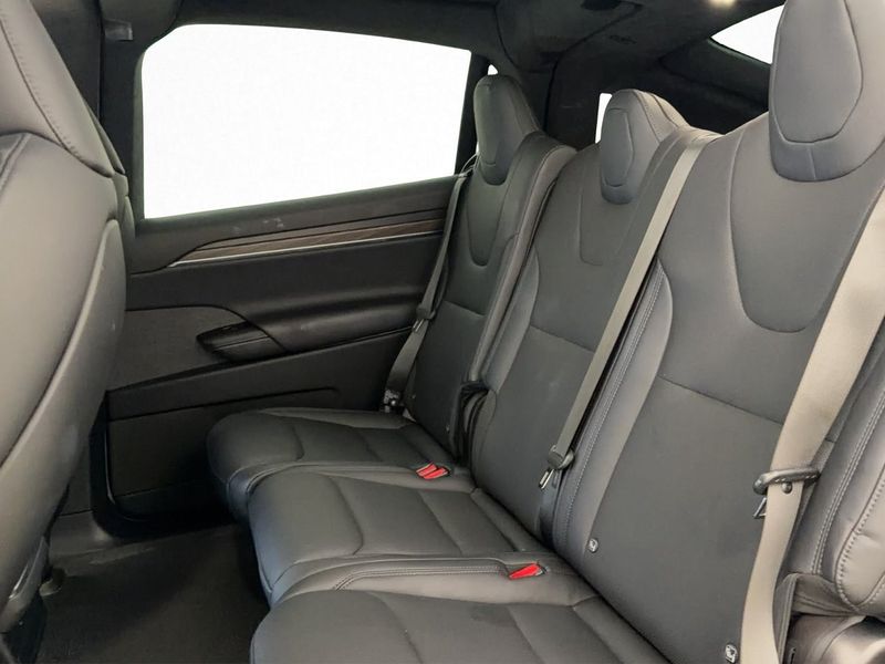 Tesla Model X bild 23