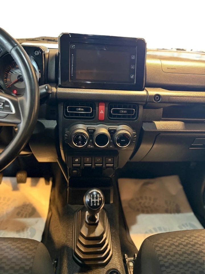 Suzuki Jimny bild 10