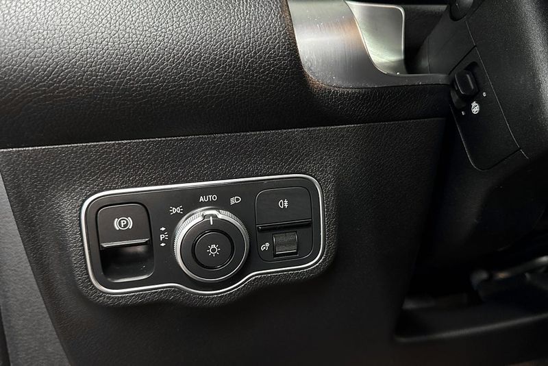 Mercedes GLB220 bild 12