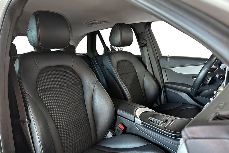 Mercedes GLC300 bild 12