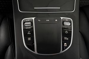 Mercedes GLC300 bild 9