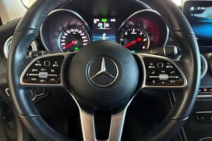 Mercedes GLC300 bild 6