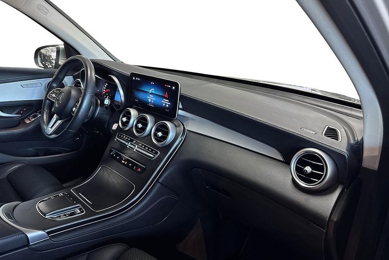 Mercedes GLC300 bild 13