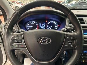 Hyundai i20 bild 13