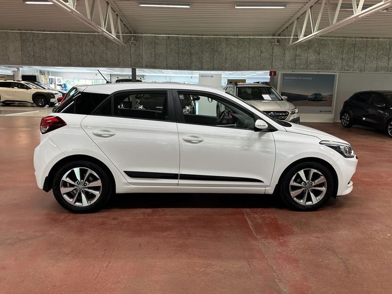 Hyundai i20 bild 6