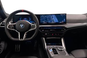 BMW i4 bild 8