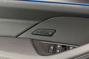BMW i4 bild 16