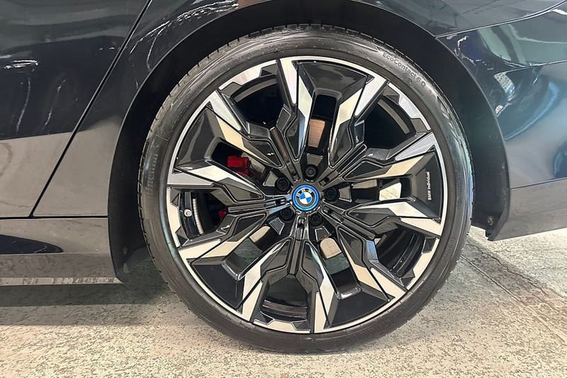 BMW 530 bild 16