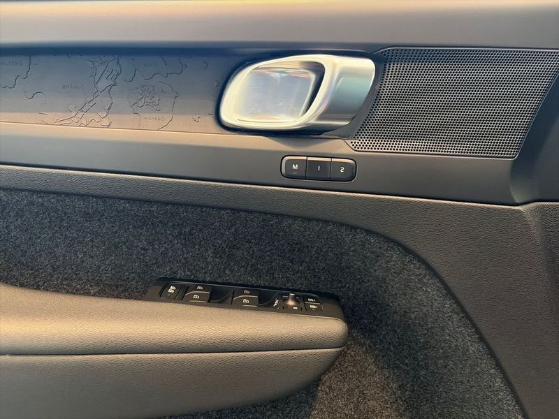 Volvo C40 Recharge bild 14