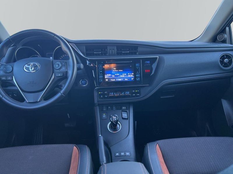 Toyota Auris bild 8