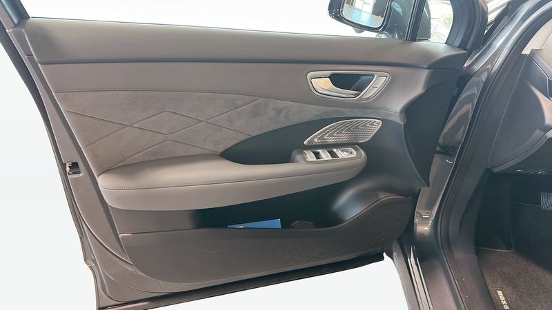 MG S6 EV bild 11