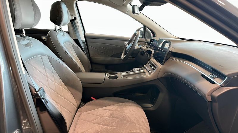 MG S6 EV bild 3