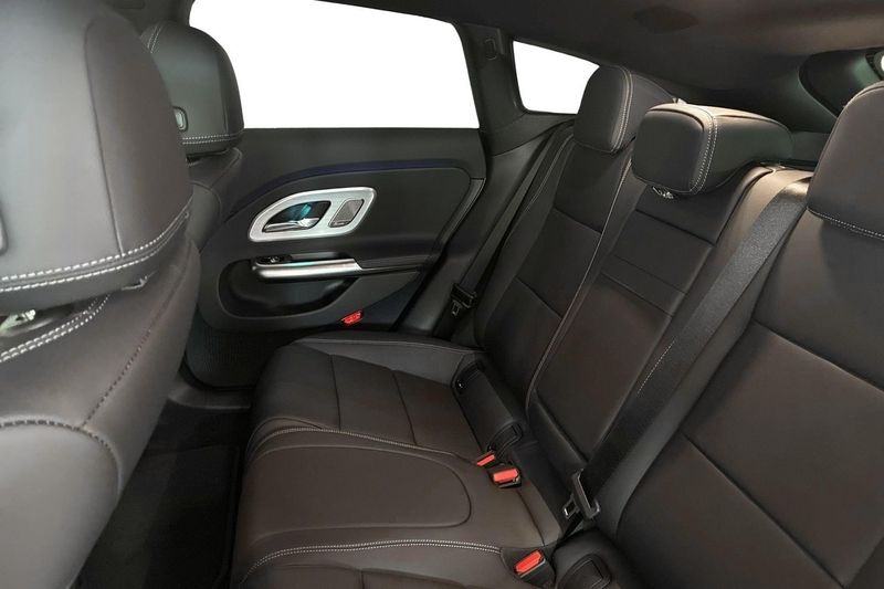 Mercedes CLA350 bild 10