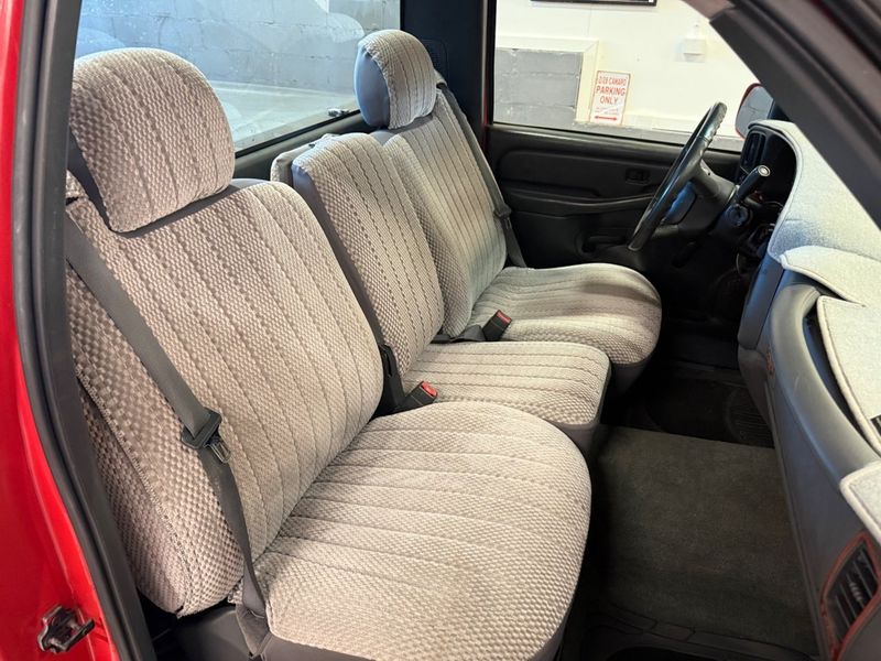 GMC Sierra bild 26
