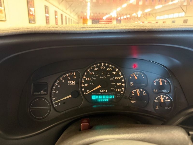 GMC Sierra bild 23