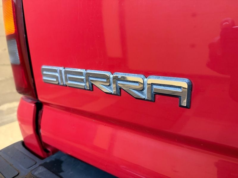 GMC Sierra bild 17