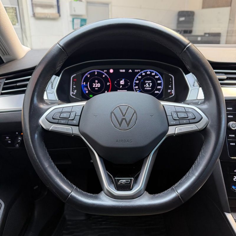 Volkswagen Passat bild 11
