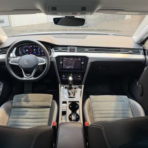 Volkswagen Passat bild 10
