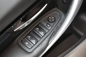 BMW 320 bild 11