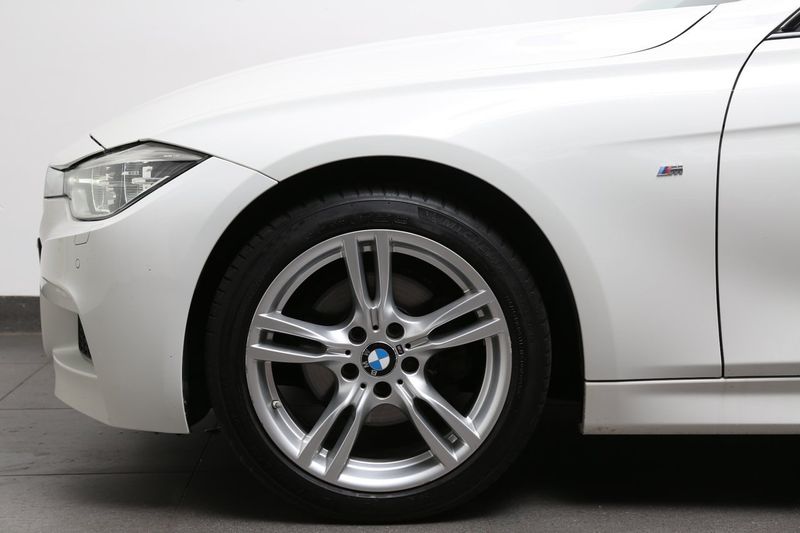 BMW 320 bild 8
