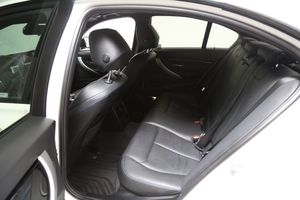 BMW 320 bild 24