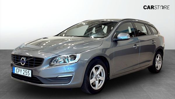 Volvo V60 T3 152hp Classic Edition // 1 äg // Drag // Rattvärme - 2018