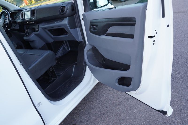 Opel Vivaro bild 18