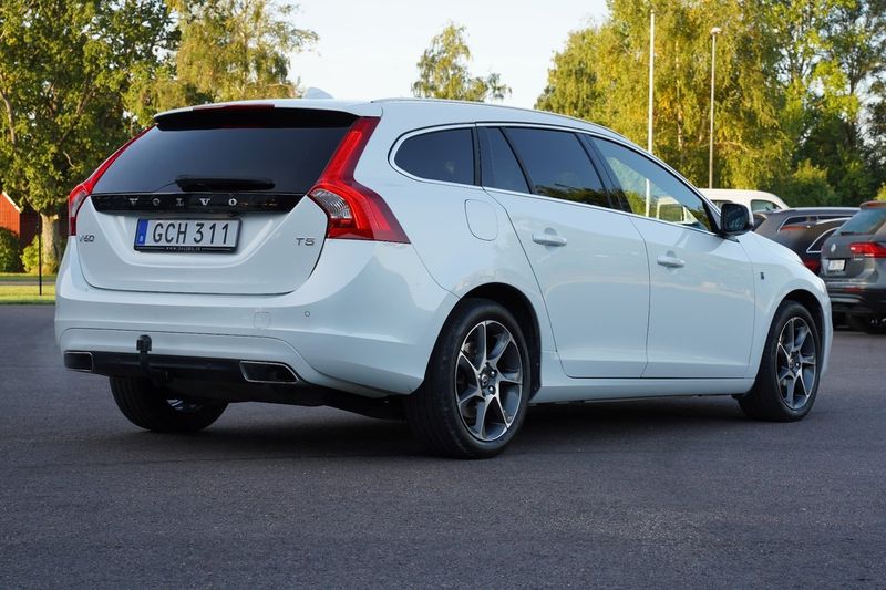 Volvo V60 bild 2