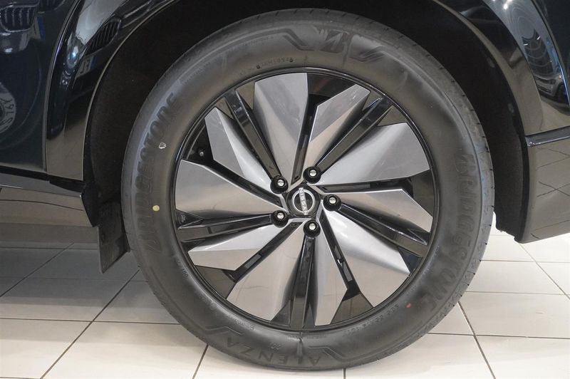Nissan Ariya bild 5