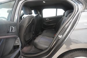 BMW 118 bild 8