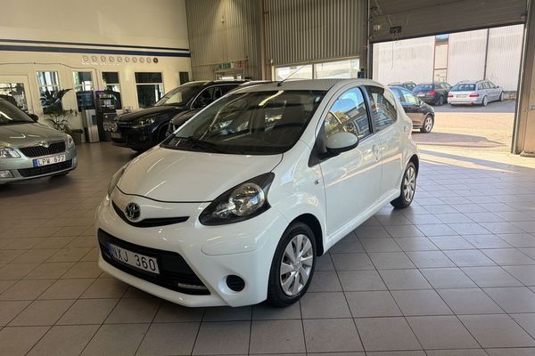 Toyota Aygo 5-DR 1.0 SUPERDEAL FR 3.95% / NYSERVAD / NYBESIKTAD - 2013