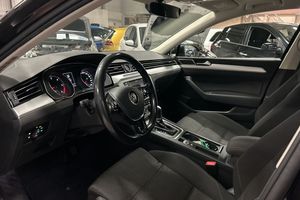 Volkswagen Passat bild 11