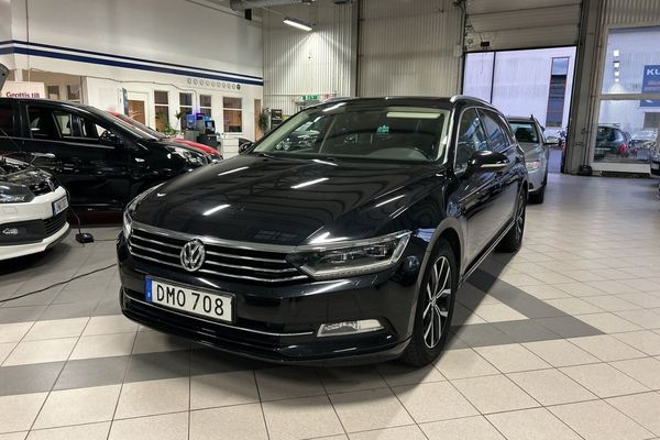 Volkswagen Passat SC 2.0 TDI DPF BMT / SUPERDEAL 3,95% /B-Kamera / Pano - 2017