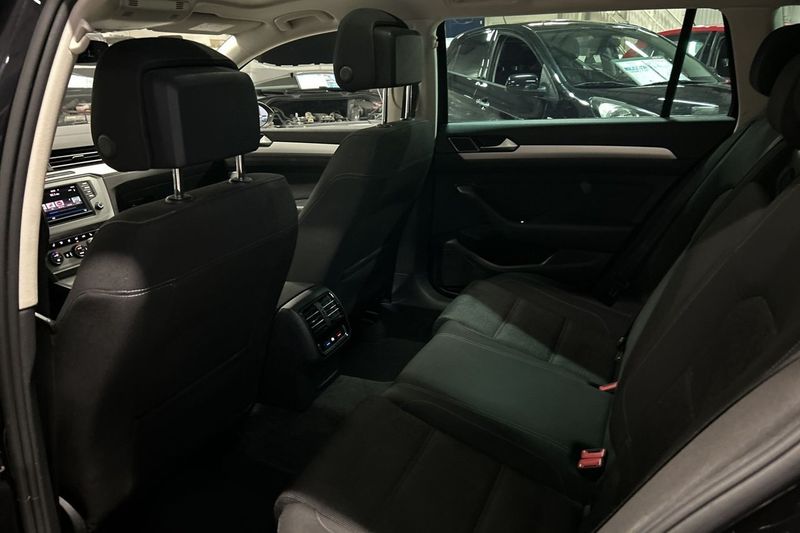 Volkswagen Passat bild 29