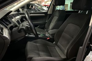 Volkswagen Passat bild 12