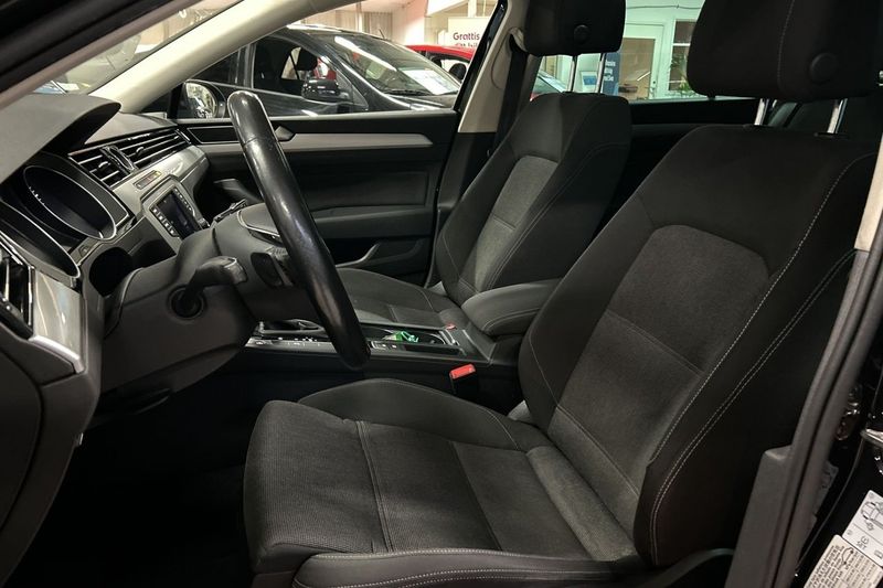 Volkswagen Passat bild 12