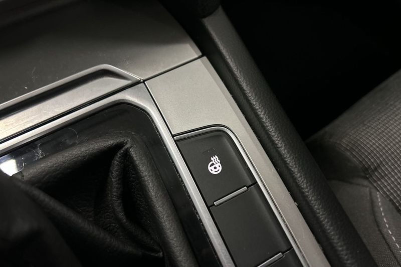 Volkswagen Passat bild 26